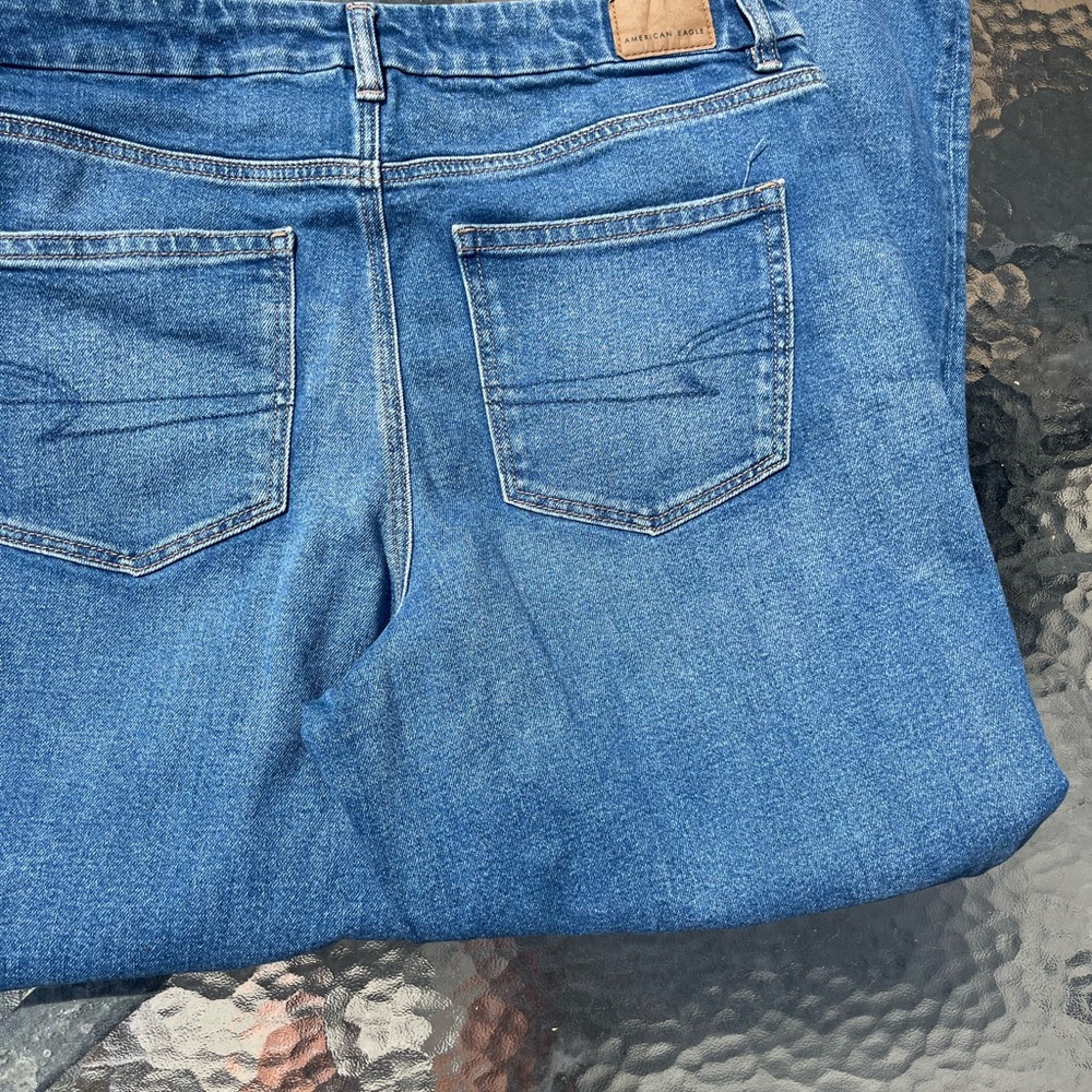 American Eagle Outfitters High Rise Blue Jeans